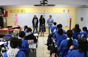 Primer día sin celulares en escuelas públicas de Querétaro