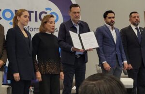 Presenta Kuri iniciativa para limitar redes sociales a menores de edad