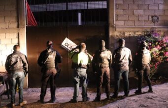 Clausuran peleas de gallos en Jurica