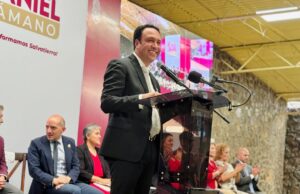 José Daniel Samano presenta primer informe de actividades en Salvatierra