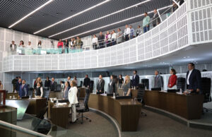 Gritos y empujones en elección en la Legislatura de Querétaro