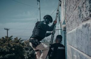 Fiscalía realiza 12 cateos simultáneos, 10 personas fueron detenidas