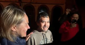 Regresa Simón a Querétaro, migrante deportado erróneamente a Guatemala