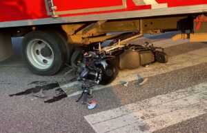 Motociclista lesionado tras estrellarse en Los Arcos