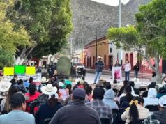 Se manifiesta pobladores contra alcaldesa de Peñamiller