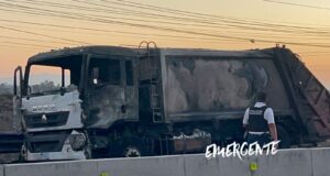 Se incendia camión de basura en av Tlacote