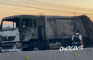 Se incendia camión de basura en av Tlacote