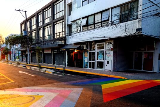 Guadalajara inaugura monumento LGBT+