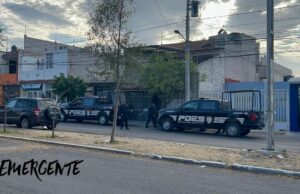 Cateo en Villas de Santiago deja 7 detenidos.