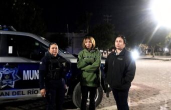 Rescatan en San Juan del Río a joven desorientada con apoyo interinstitucional