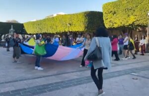 REALIZAN MARCHA TRANS EN EL CENTRO DE QUERÉTARO