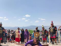 Muere visitante en Tolimán tras desvanecerse en pleno Viacrucis