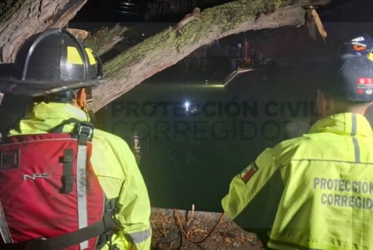 Caen 3 personas en carcamo de Corregidora, uno murió y otro está desaparecido