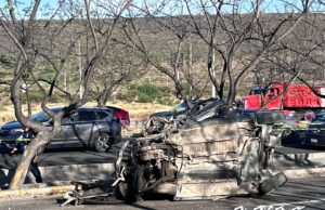 Muere una persona en accidente de auto en Paseo de la República