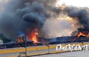 Conductor muere prensado y calcinado en el Libramiento Noreste