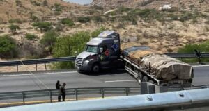 Asalto a trailer en Santa María del Río, deja al conductor sin vida