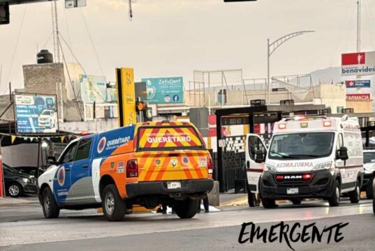 Muere tras ser arrollado por un camión Qrobus en av de La Luz