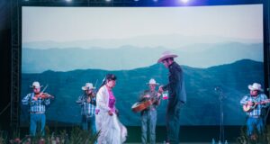 Huapangueada llena de tradición y alegría en la Feria Jalpan 2026