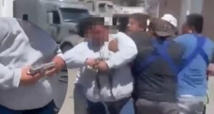 Hombre saca arma en la Central de Abastos de Querétaro