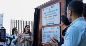 UAQ y Municipio de Querétaro rinden homenajea Gallos Blancos de 1987