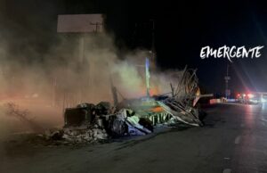 Se incendia trailer en la México Querétaro altura Calamanda