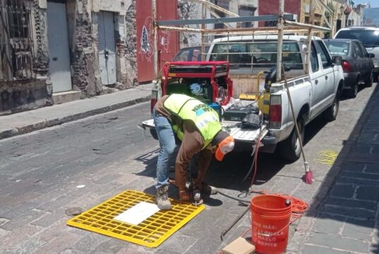 Municipio de Querétaro implementan rejillas temporales para reforzar la seguridad vial