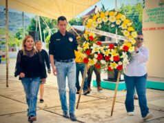 Rinden homenaje póstumo a marinos en Pinal de Amoles