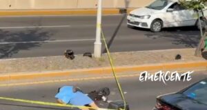 Muere motociclista repartidor tras ser embestido en Bernardo Quintana