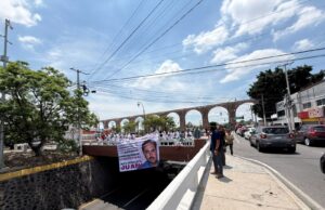 Madres buscadores se manifiestan en Los Arcos de Querétaro por Juan Glz