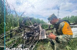 Se desploma avioneta en San Juan del Rio