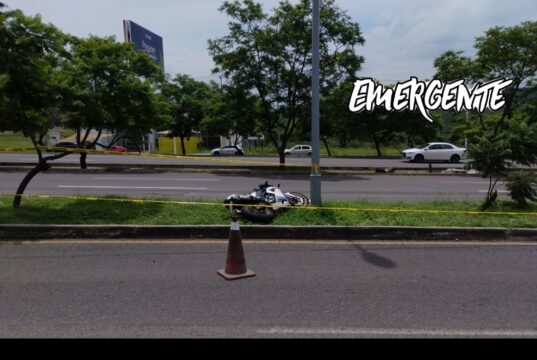 Fallece motociclista en accidente sobre Paseo de la República