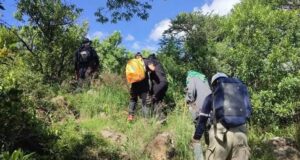 RESCATAN A CUATRO PERSONAS PERDIDAS EN EL CERRO GORDO en SAN JUAN DEL RIO