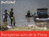 Extraen auto de la Presa del Carmen en El Marqués