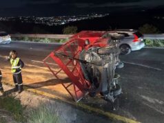 VOLCADURA MOVILIZA A CUERPOS DE EMERGENCIA EN EL FRAY JUNÍPERO SERRA