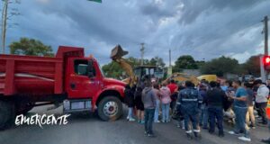 Se manifiestan en El Rocio contra la CFE por fallas electricas