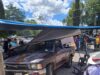Camioneta sin control arrolla a dos personas en puesto de comida en Amealco