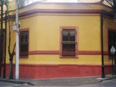 Casa de la esquina de calle Hidalgo y Matamoros (frente a Casa Chata) en 1920