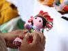 UAQ busca certificar reglas de uso de las Muñecas Lele y Dönxu ante el IMPI