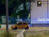 Muere masculino al interior de su auto en 5 de febrero