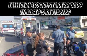 Motociclista caído en Paseo 5 de Febrero Qro