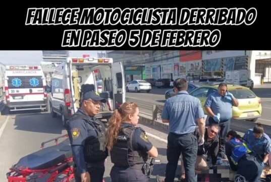 Motociclista caído en Paseo 5 de Febrero Qro