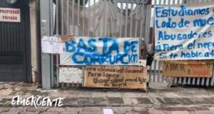 Estalla paro de estudiantes, toman la Facultad de Filosofía de la UAQ