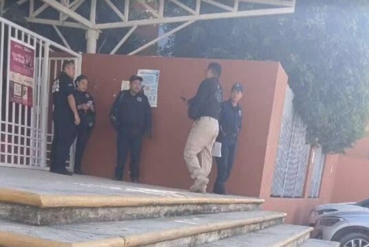 Detienen a adolescente con arma de fuego en secundaria de Jalpan